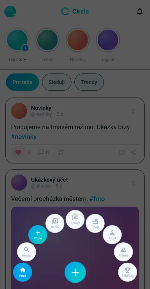 Hlavní menu aplikace rozbalené do kruhu kolem tlačítka